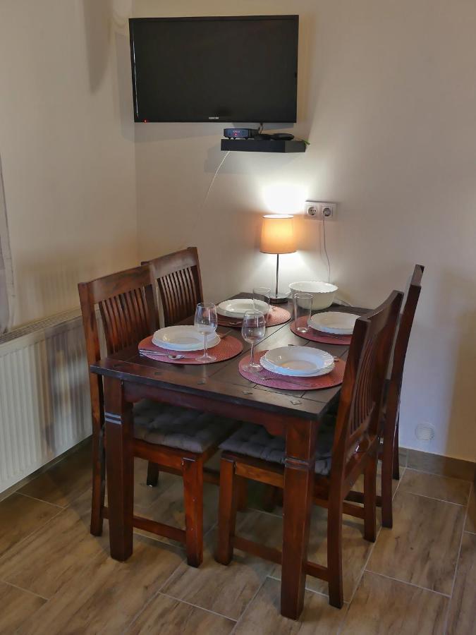 Csuecsoek Vendeghaz Apartment Eger Luaran gambar